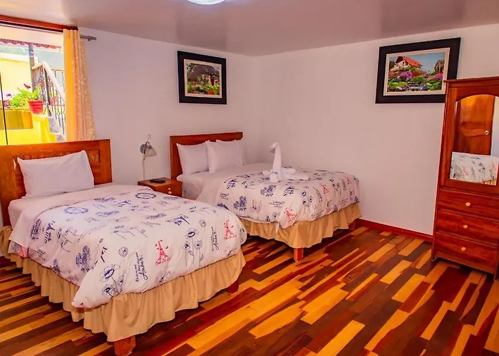 In - Mountain View With Two Terraces - Queen 5 *
